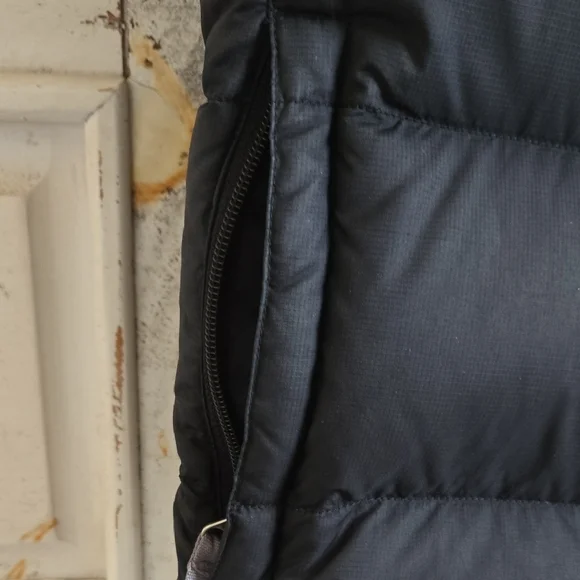 The North Face Black Down Puffer Vest - Picture 4 of 6